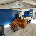 Nocleg ze śniadaniem Les Pertuis Rochelais 4*