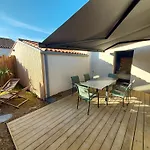 Nocleg ze śniadaniem Les Pertuis Rochelais 4*