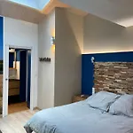 Les Pertuis Rochelais Oda ve Kahvaltı Périgny