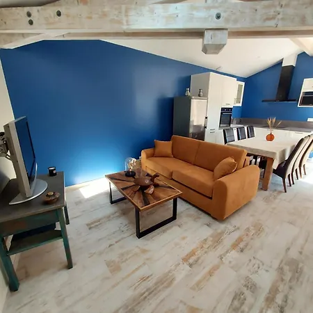 Les Pertuis Rochelais Bed & Breakfast *