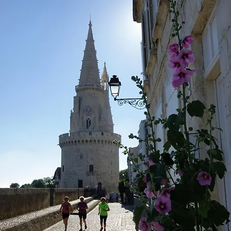 Les Pertuis Rochelais Bed & Breakfast *
