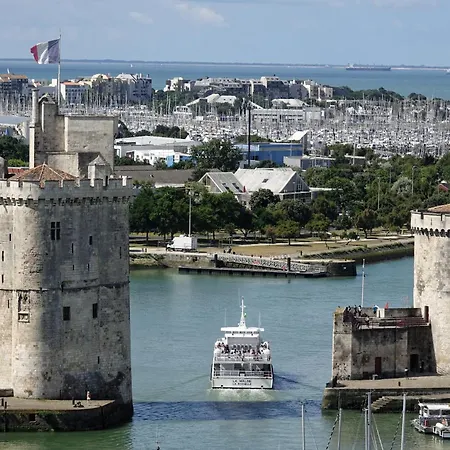 Les Pertuis Rochelais לינה וארוחת בוקר Périgny