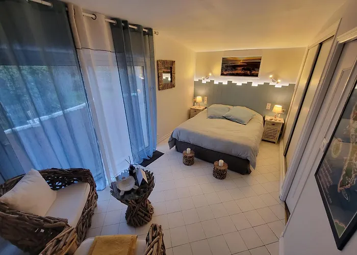 Les Pertuis Rochelais 4* 페리그니